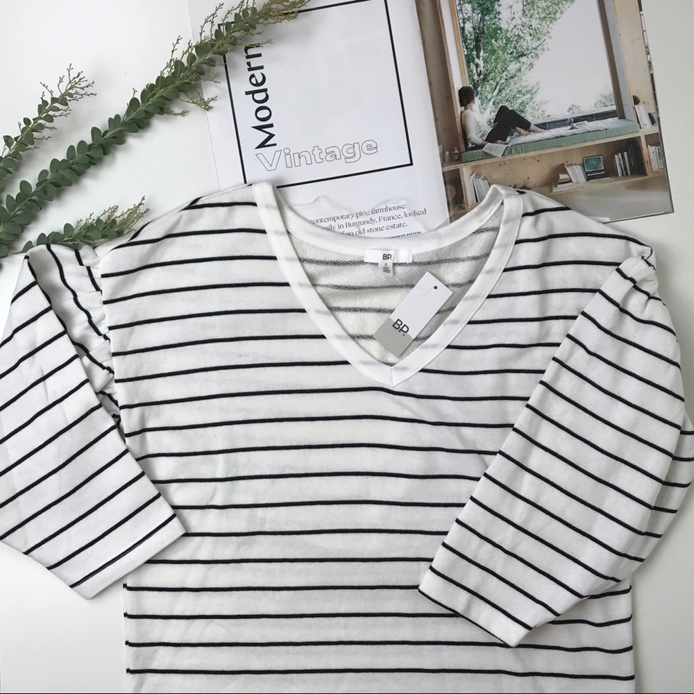 Terrycloth striped sweatshirt with ruffle sleeves - Picture 5 of 5